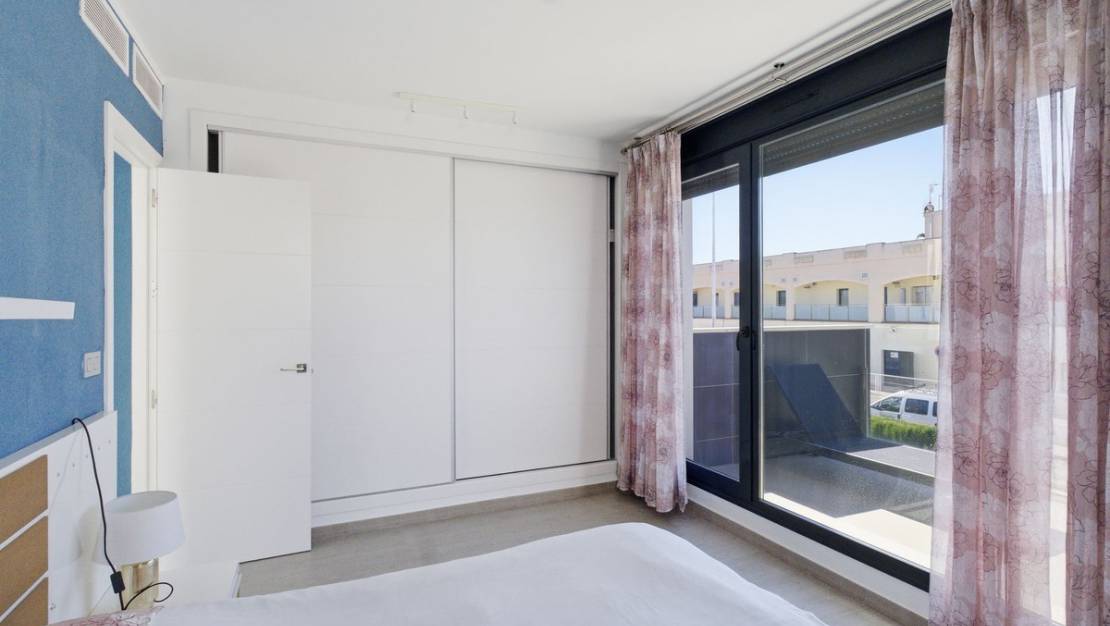 Sale - Villa - Orihuela - Punta Prima