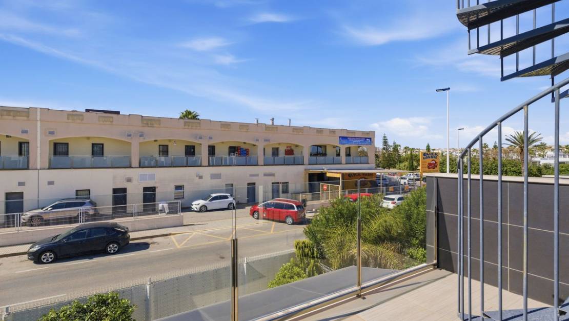 Sale - Villa - Orihuela - Punta Prima