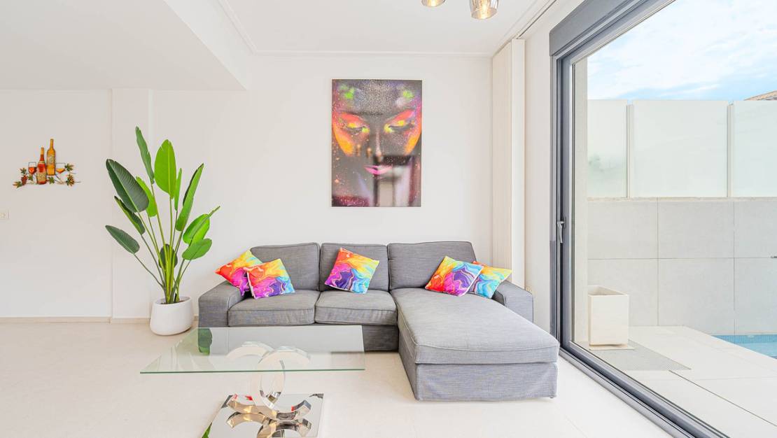 Sale - Villa - Orihuela - Punta Prima