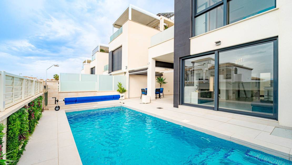 Sale - Villa - Orihuela - Punta Prima