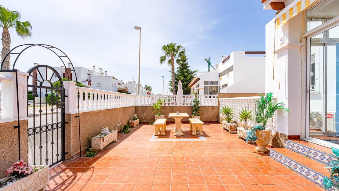 Sale - Villa - Orihuela - Punta Prima