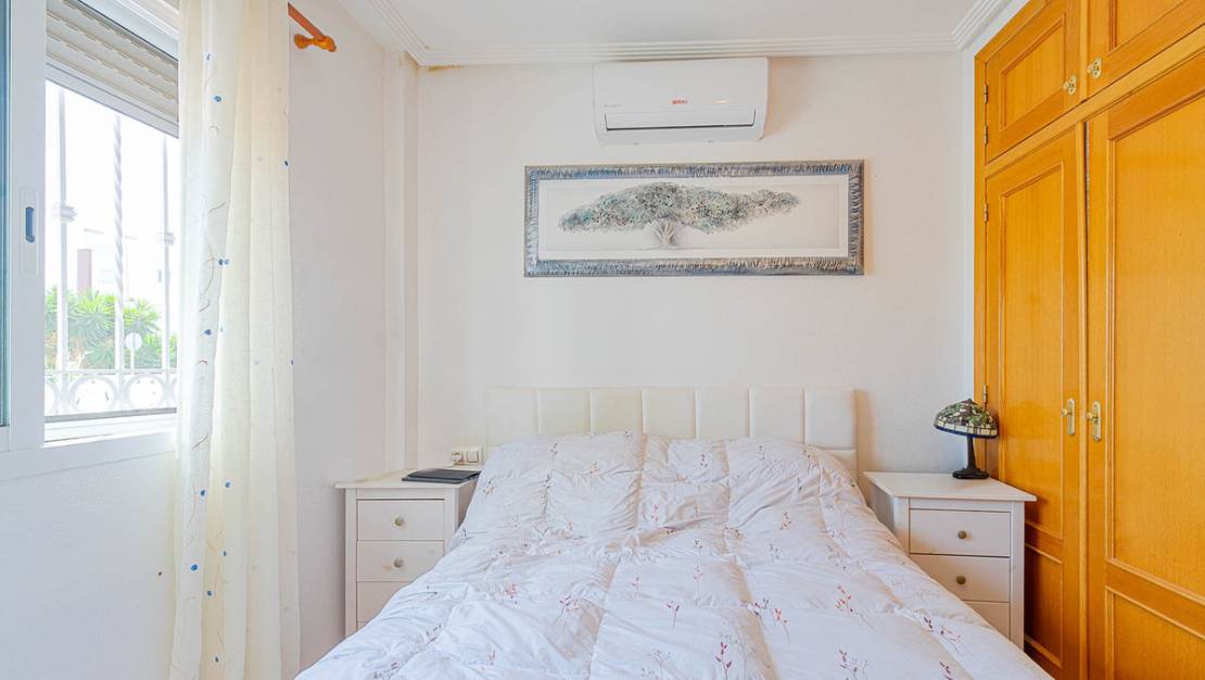 Sale - Villa - Orihuela - Punta Prima