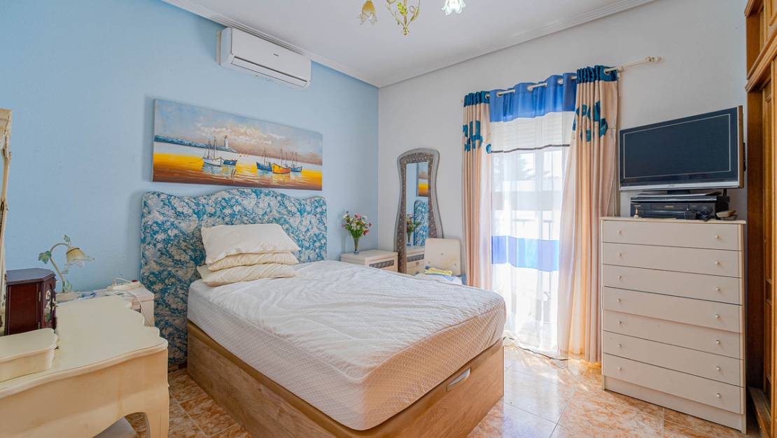 Sale - Villa - Orihuela - Punta Prima