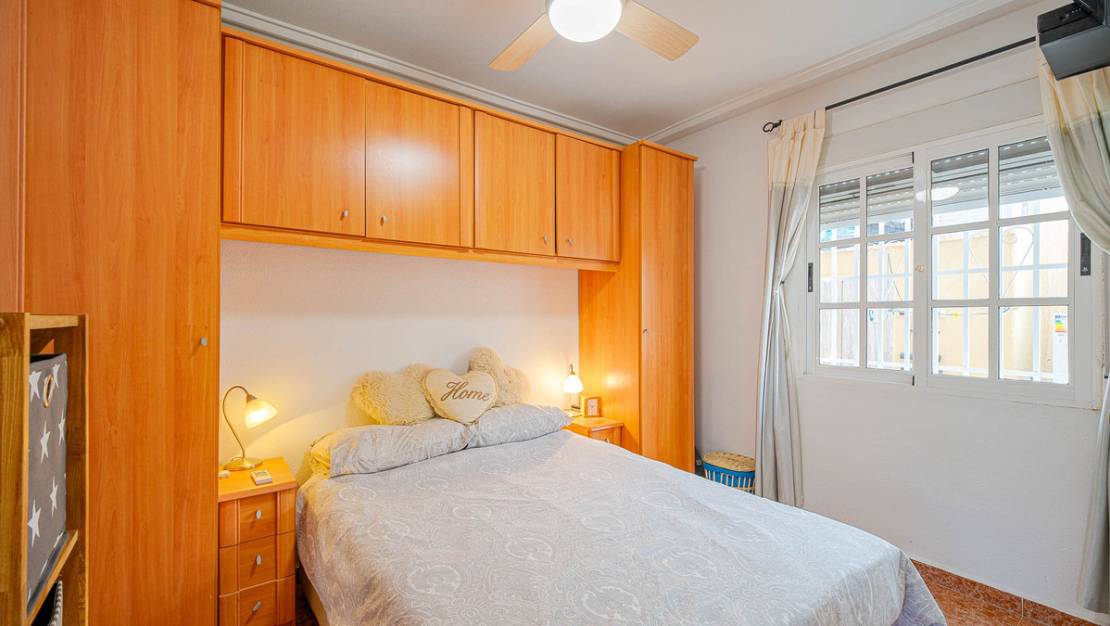 Sale - Villa - Orihuela - Punta Prima