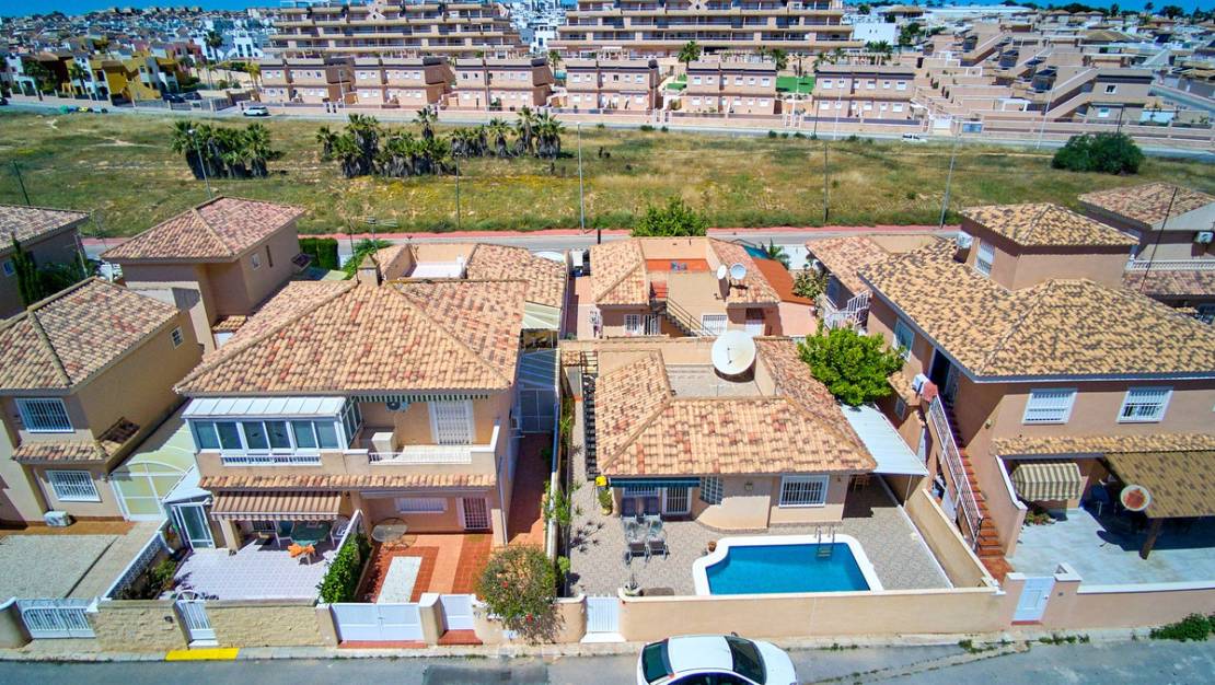 Sale - Villa - Orihuela - Punta Prima