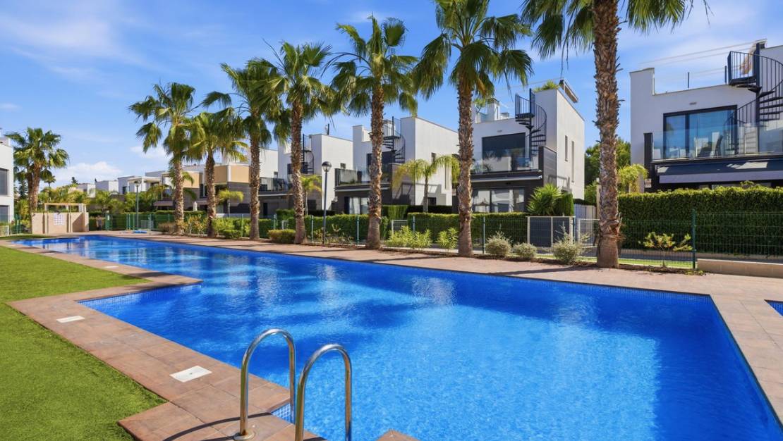 Sale - Villa - Orihuela - Punta Prima