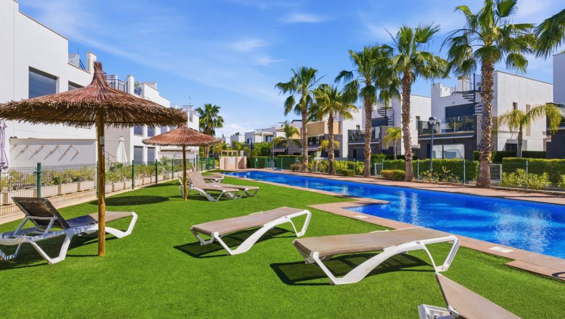 Sale - Villa - Orihuela - Punta Prima