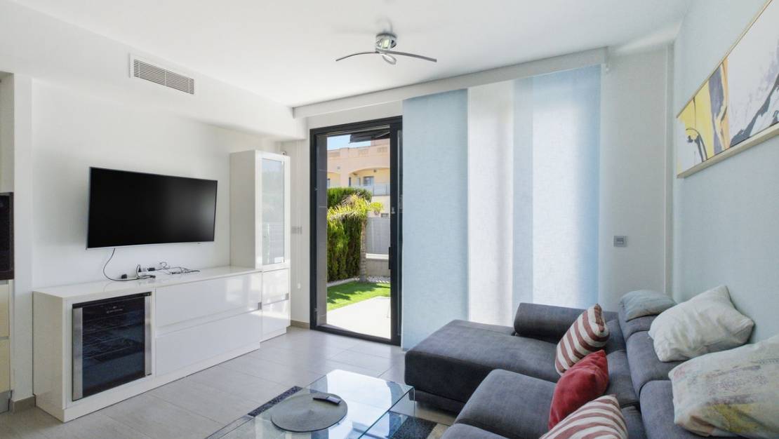 Sale - Villa - Orihuela - Punta Prima
