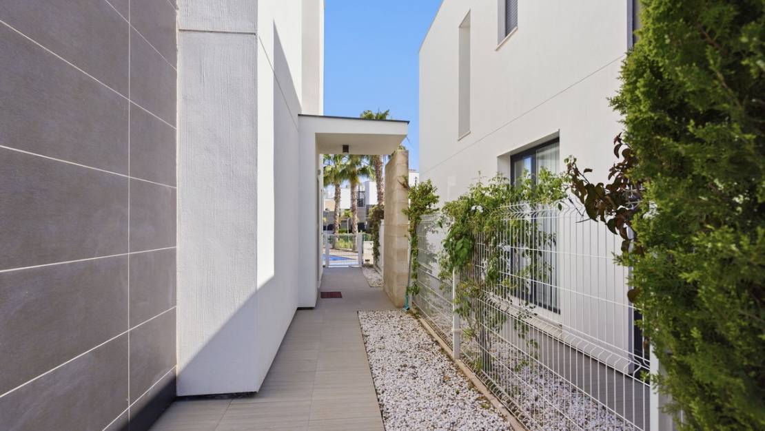Sale - Villa - Orihuela - Punta Prima