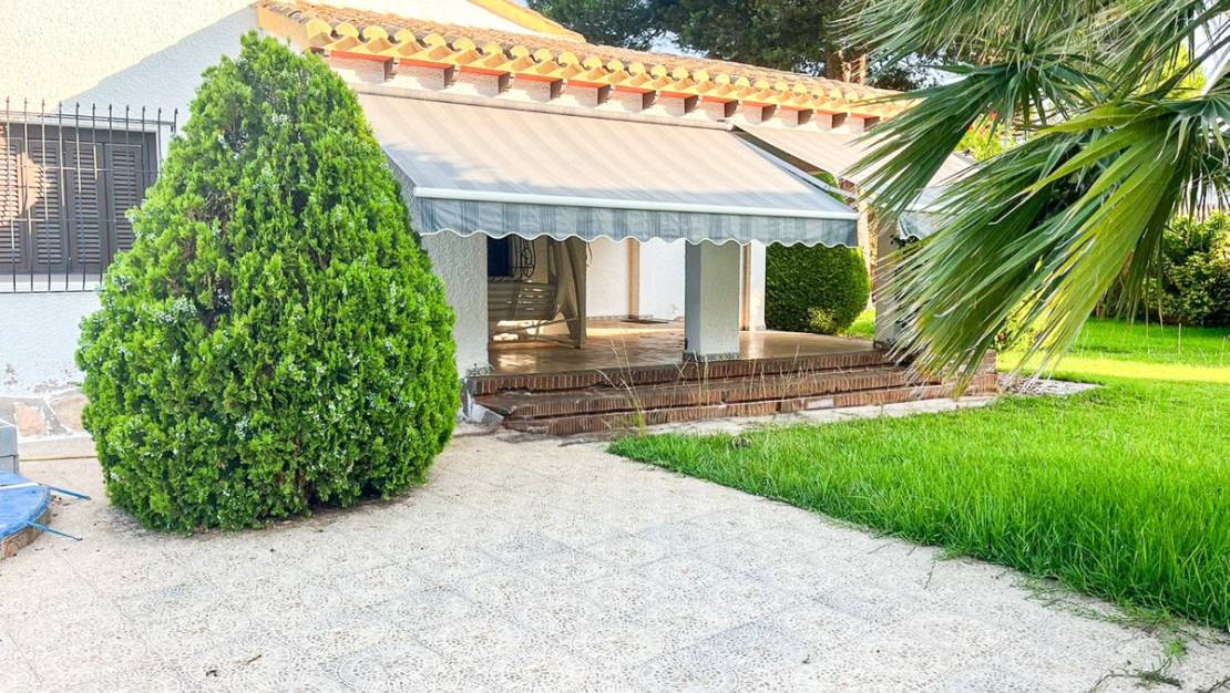 Sale - Villa - Orihuela - Punta Prima