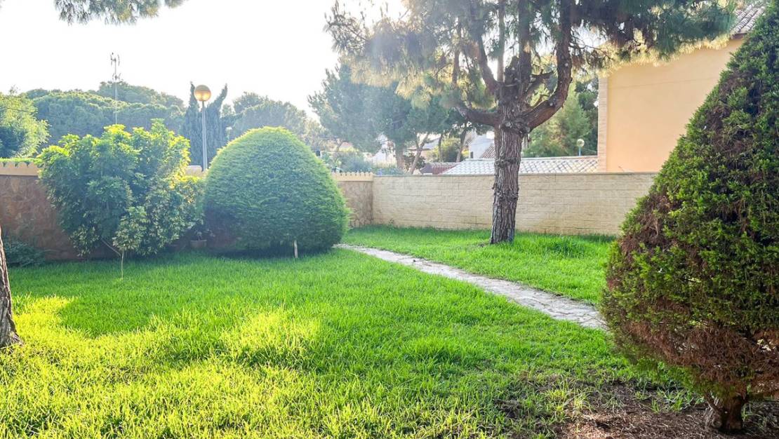 Sale - Villa - Orihuela - Punta Prima