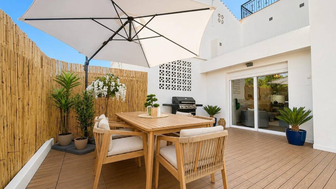 Sale - Villa - Orihuela - Punta Prima