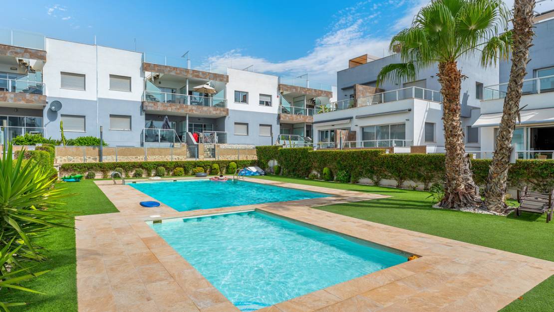 Sale - Villa - Orihuela - Punta Prima