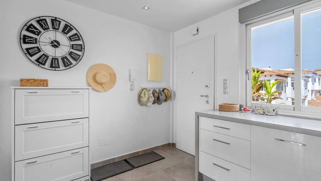 Sale - Villa - Orihuela - Punta Prima
