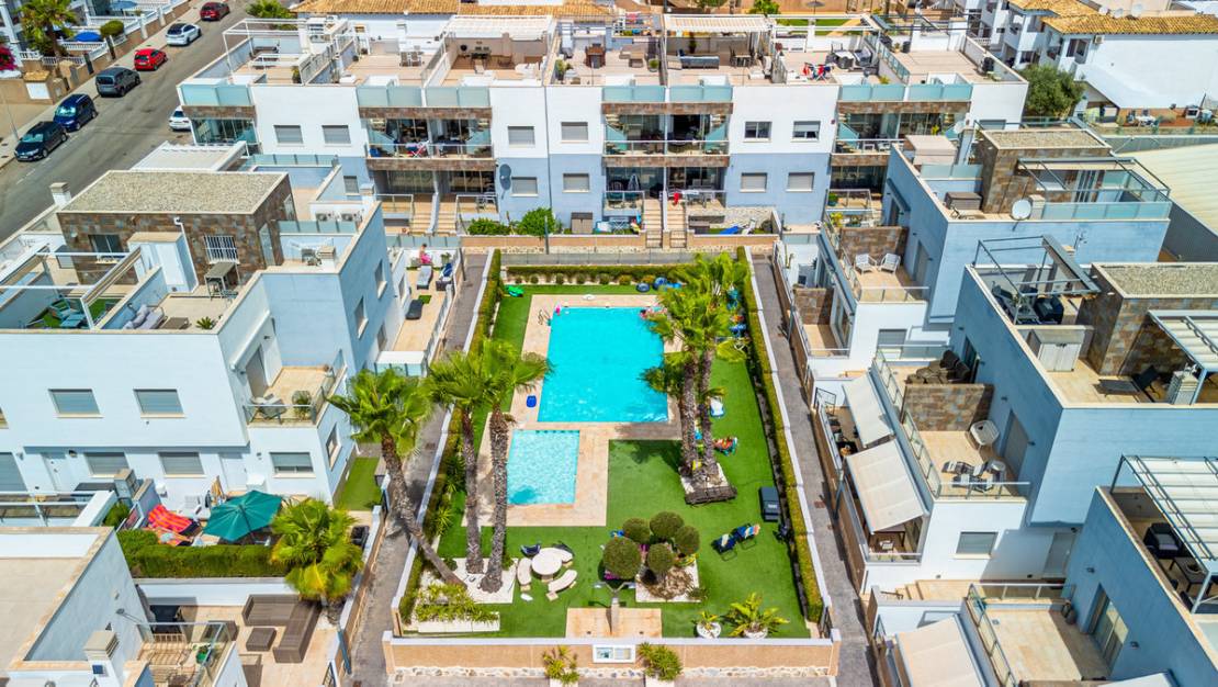 Sale - Villa - Orihuela - Punta Prima