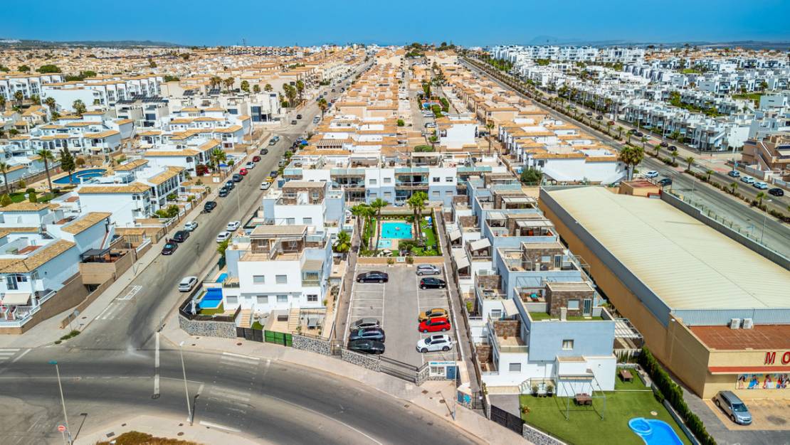 Sale - Villa - Orihuela - Punta Prima