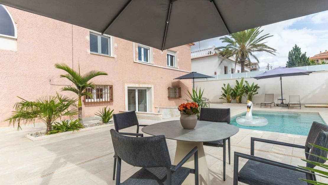 Sale - Villa - Orihuela - Punta Prima