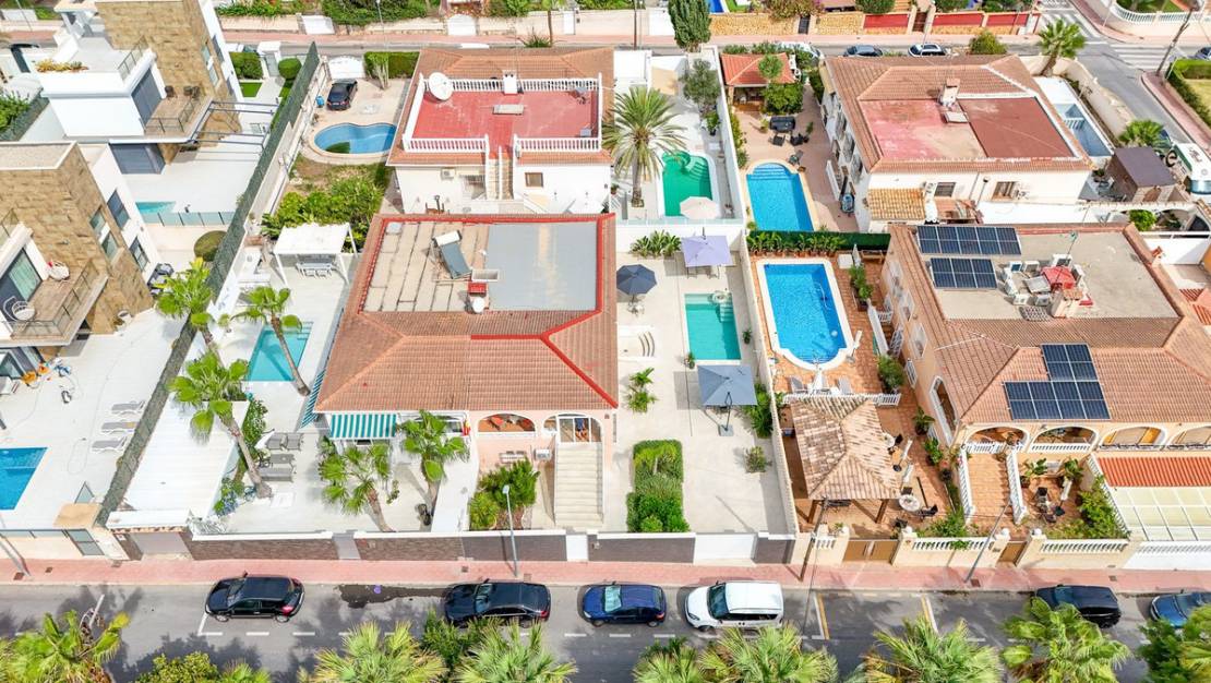 Sale - Villa - Orihuela - Punta Prima