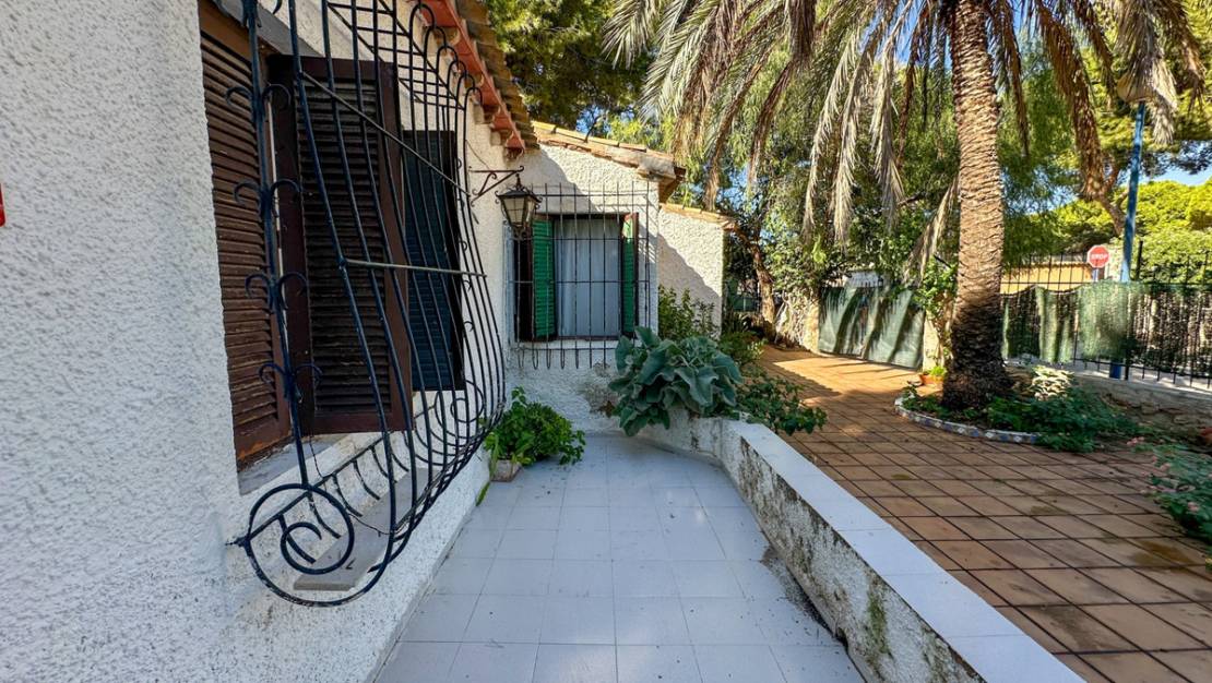 Sale - Villa - Orihuela - Punta Prima