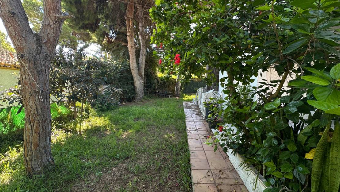 Sale - Villa - Orihuela - Punta Prima