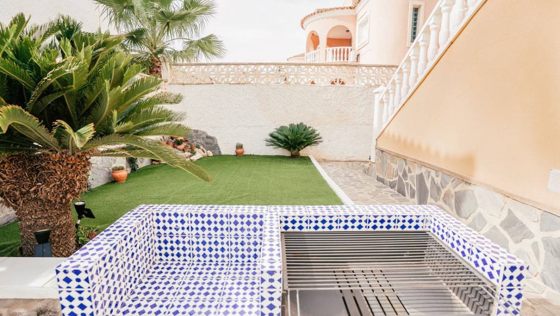 Sale - Villa - Orihuela - Villamartin