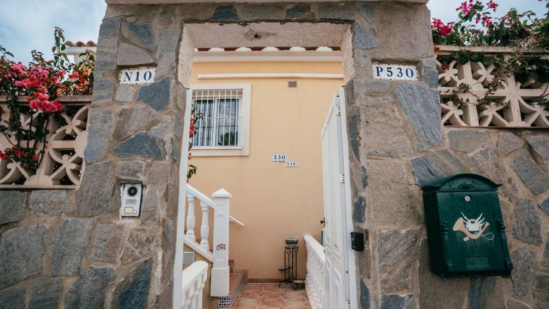 Sale - Villa - Orihuela - Villamartin