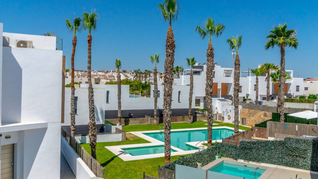 Sale - Villa - Orihuela - Villamartin