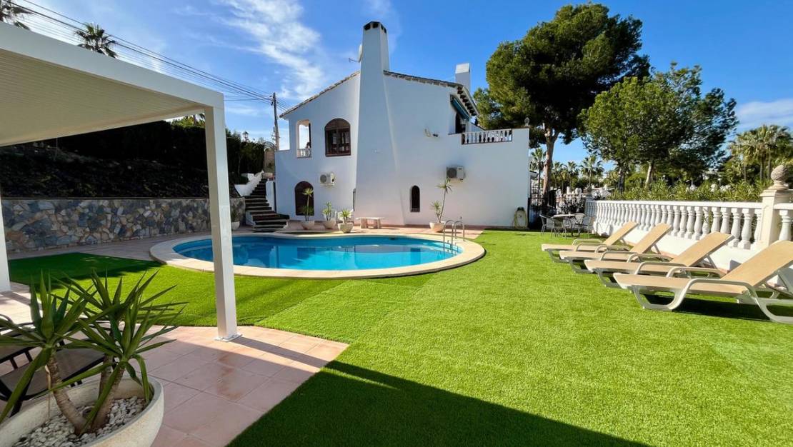 Sale - Villa - Orihuela - Villamartin