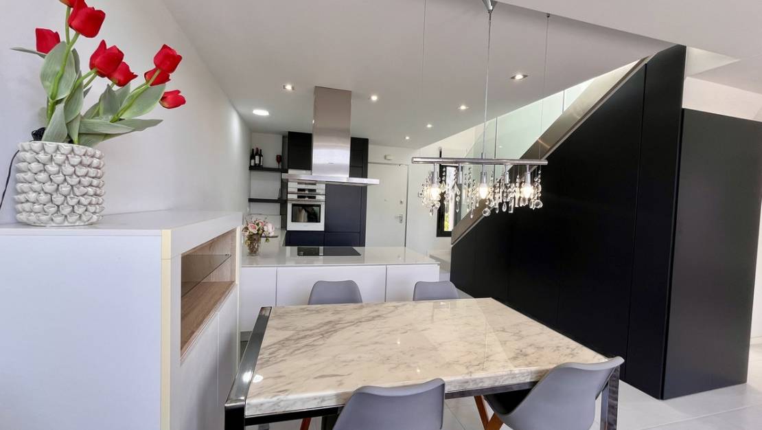 Sale - Villa - Orihuela - Villamartin