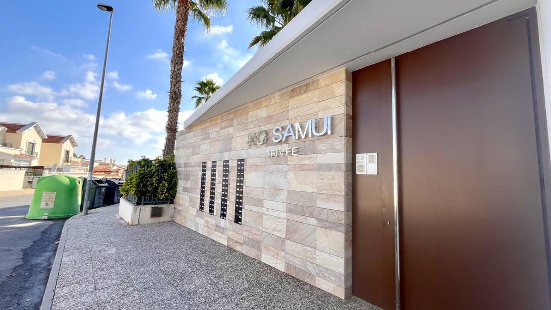 Sale - Villa - Orihuela - Villamartin