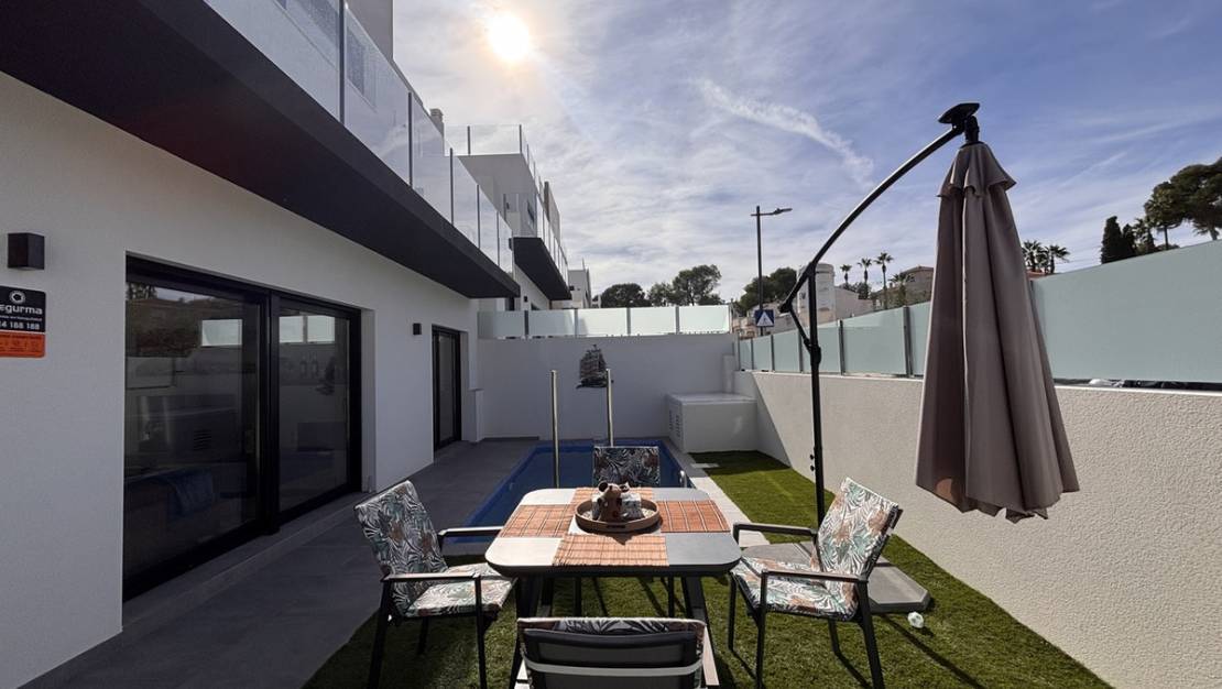 Sale - Villa - Orihuela - Villamartin