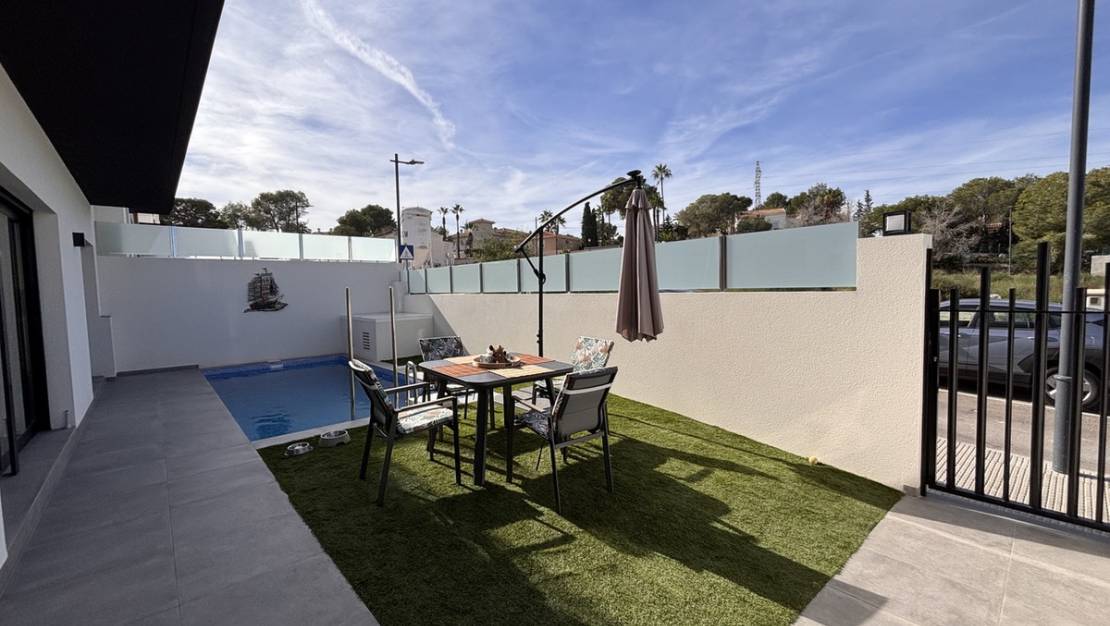 Sale - Villa - Orihuela - Villamartin
