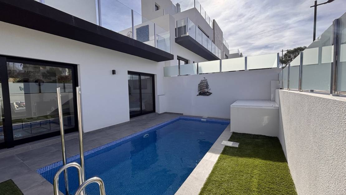 Sale - Villa - Orihuela - Villamartin