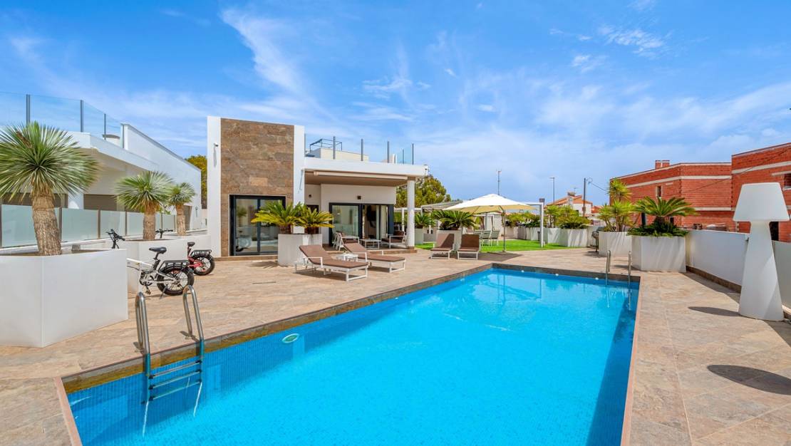 Sale - Villa - Orihuela - Villamartin