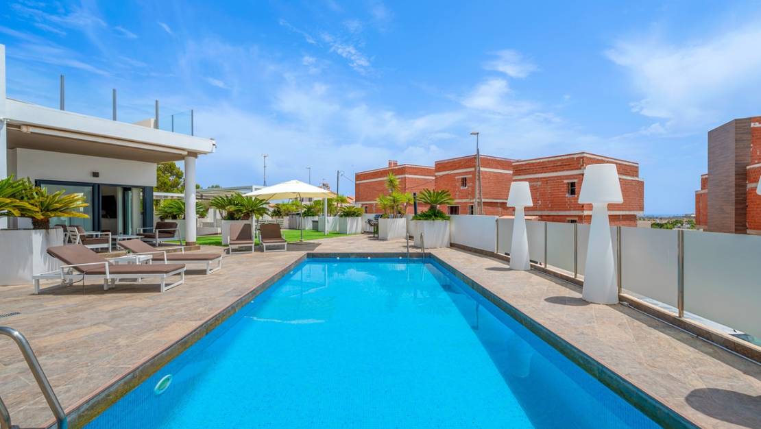 Sale - Villa - Orihuela - Villamartin