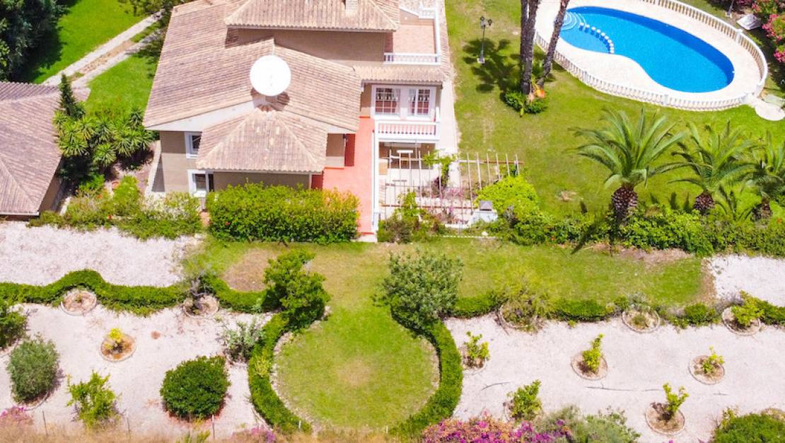 Sale - Villa - Orihuela - Villamartin