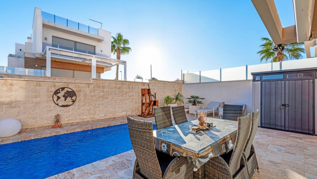 Sale - Villa - Orihuela - Villamartin