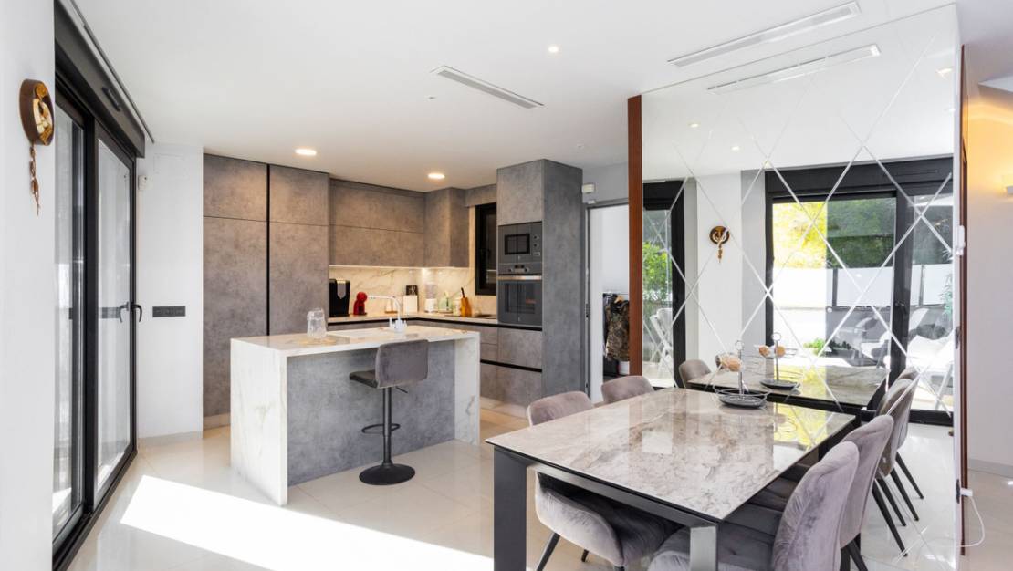 Sale - Villa - Orihuela - Villamartin