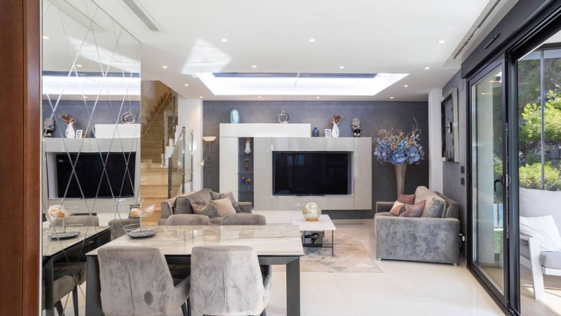 Sale - Villa - Orihuela - Villamartin