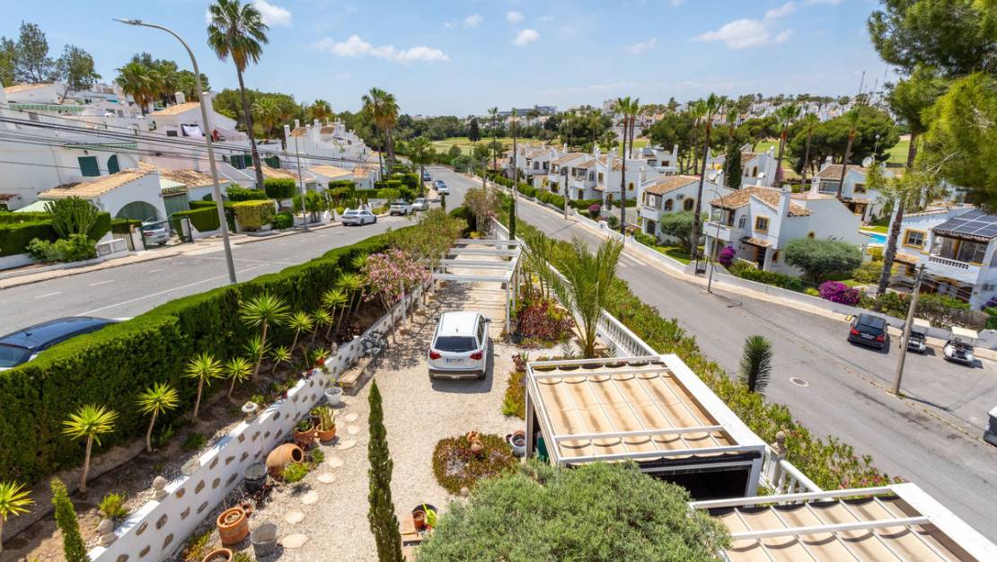 Sale - Villa - Orihuela - Villamartin