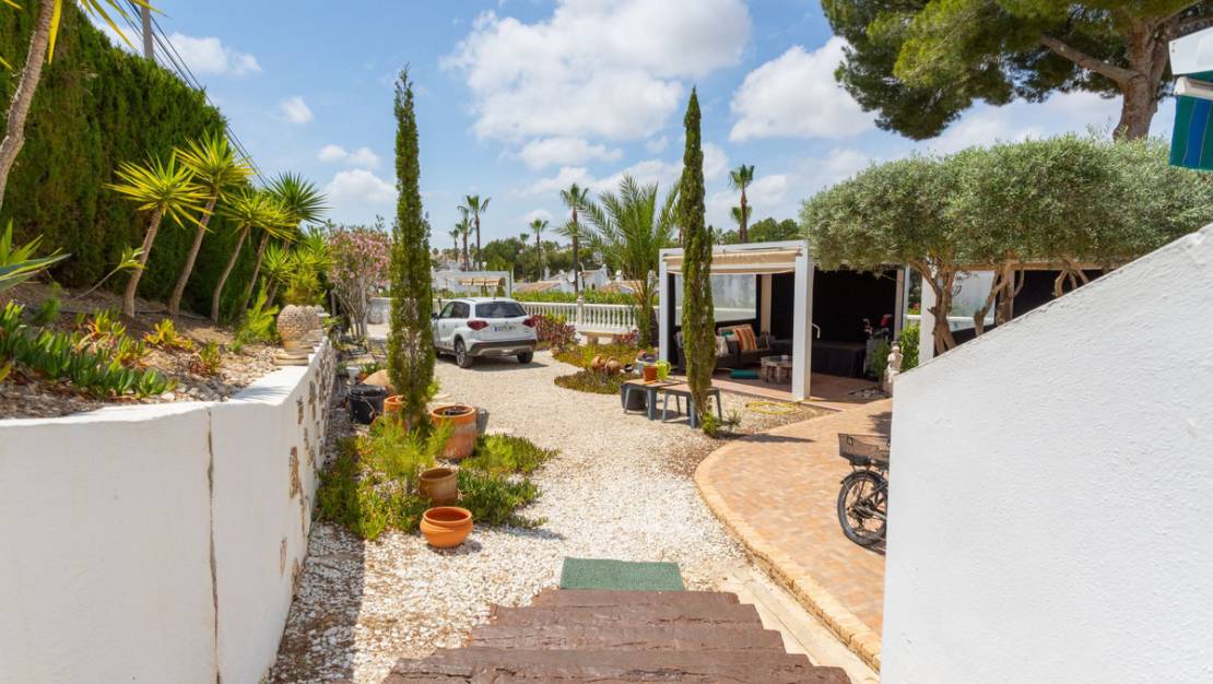 Sale - Villa - Orihuela - Villamartin
