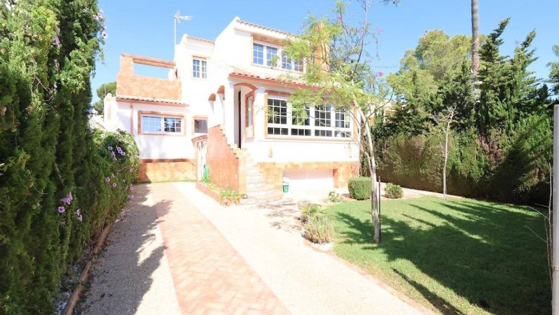 Sale - Villa - Orihuela - Villamartin