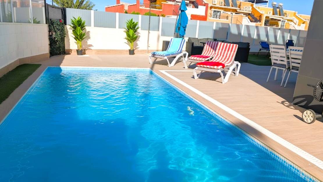 Sale - Villa - Orihuela - Villamartin