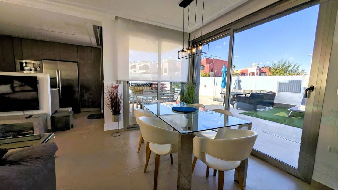 Sale - Villa - Orihuela - Villamartin