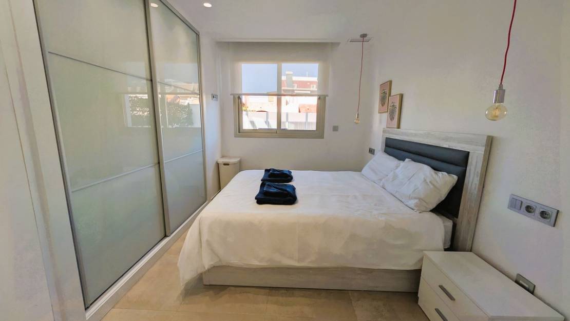Sale - Villa - Orihuela - Villamartin