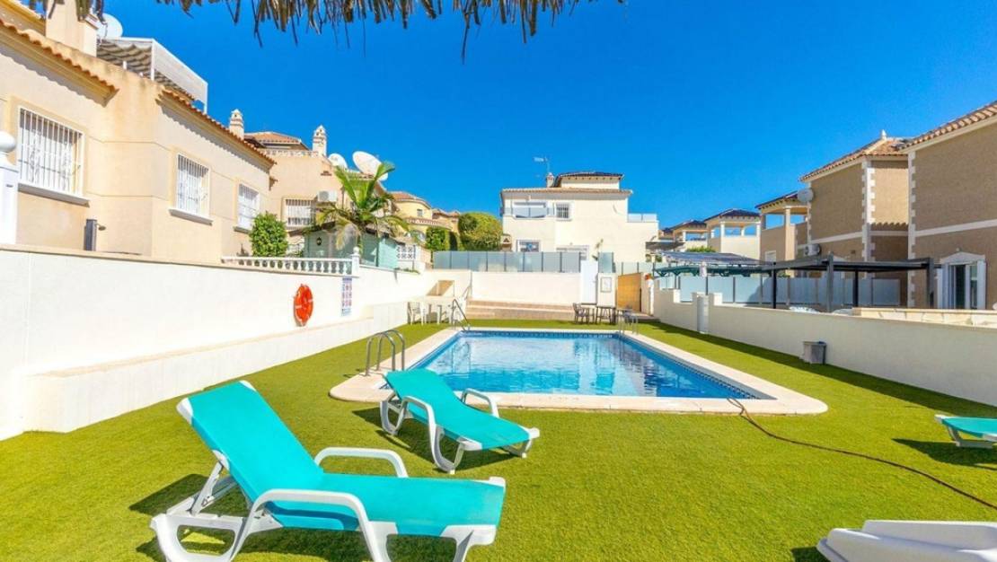 Sale - Villa - Orihuela - Villamartin