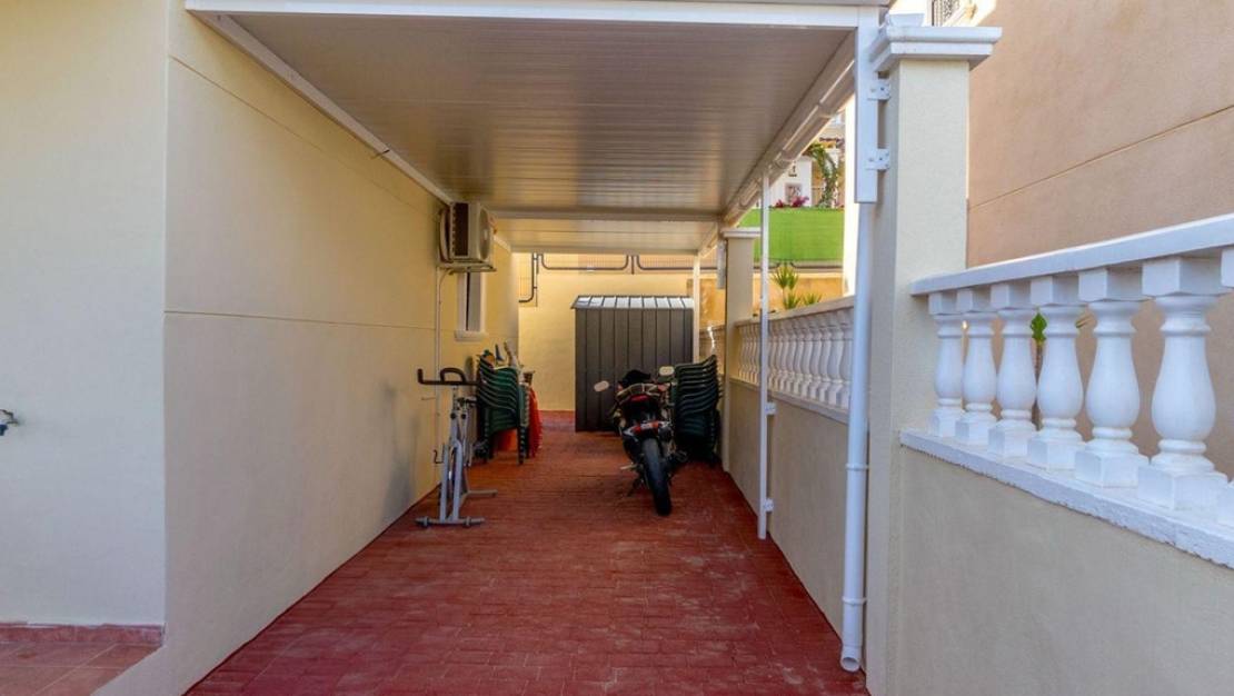 Sale - Villa - Orihuela - Villamartin