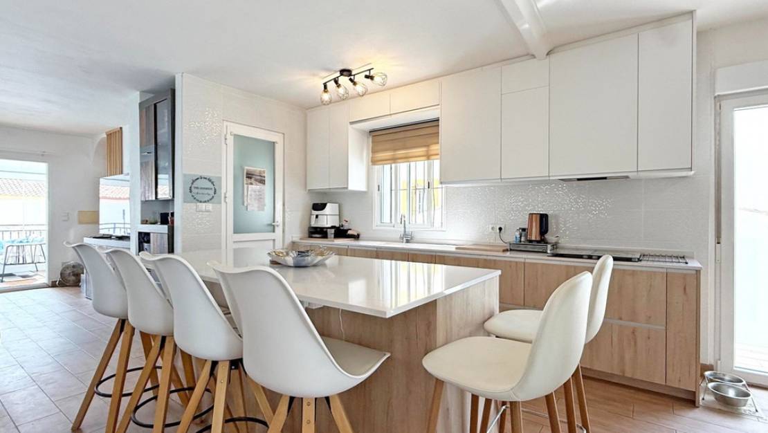 Sale - Villa - Orihuela - Villamartin