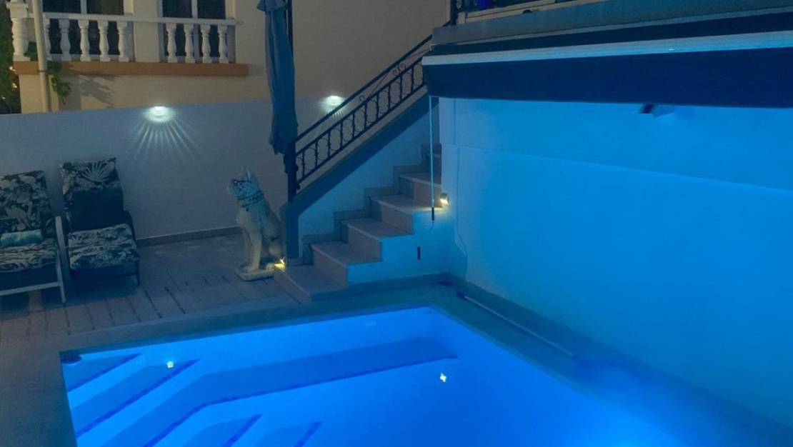 Sale - Villa - Orihuela - Villamartin