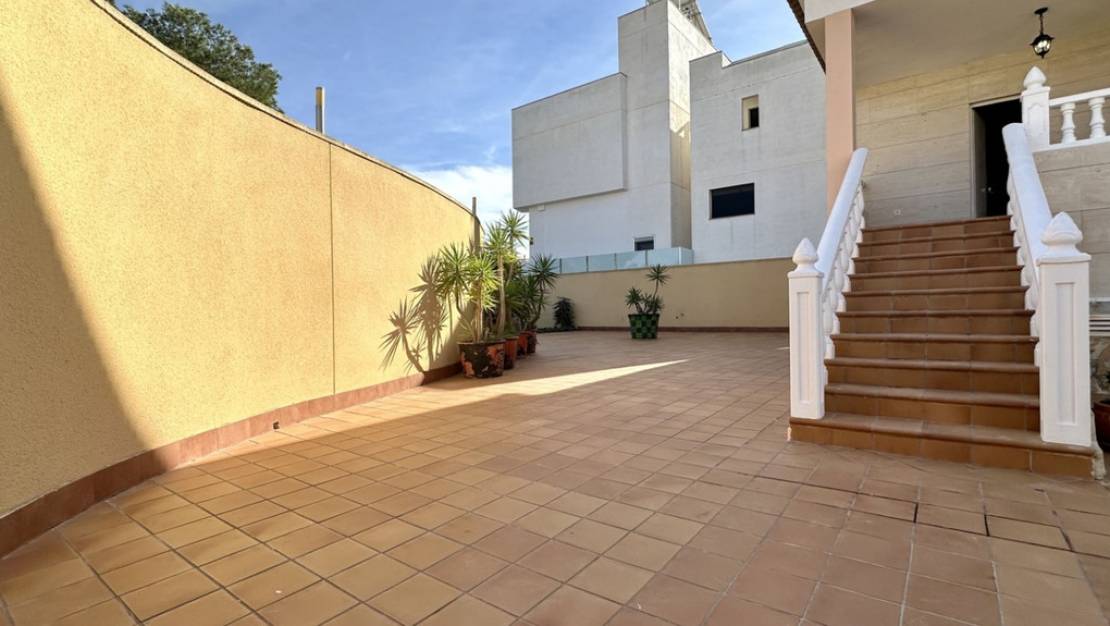 Sale - Villa - Orihuela - Villamartin
